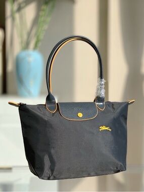 NWT Longchamp Le Pliage Club Medium Handbag Gun Grey Canvas Tablet Shoulder Tote